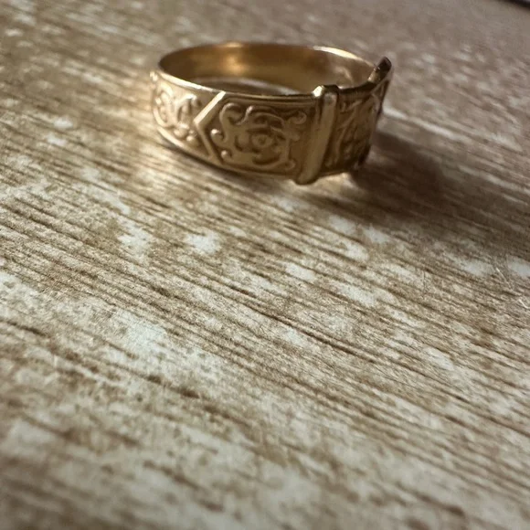 Antique Buckle Ring 9ct size 10.5 - Picture 3 of 4